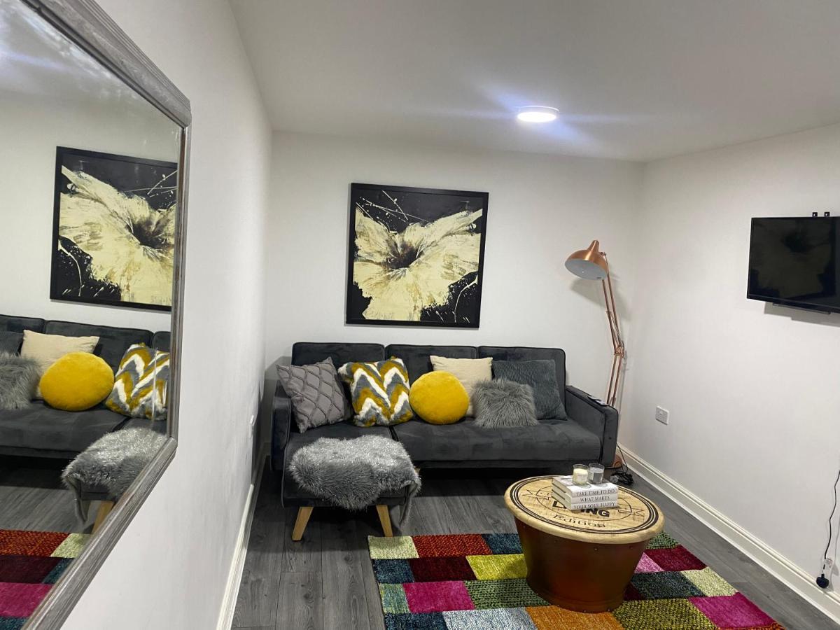 The Wells Apartment 2 Бирмингем Экстерьер фото