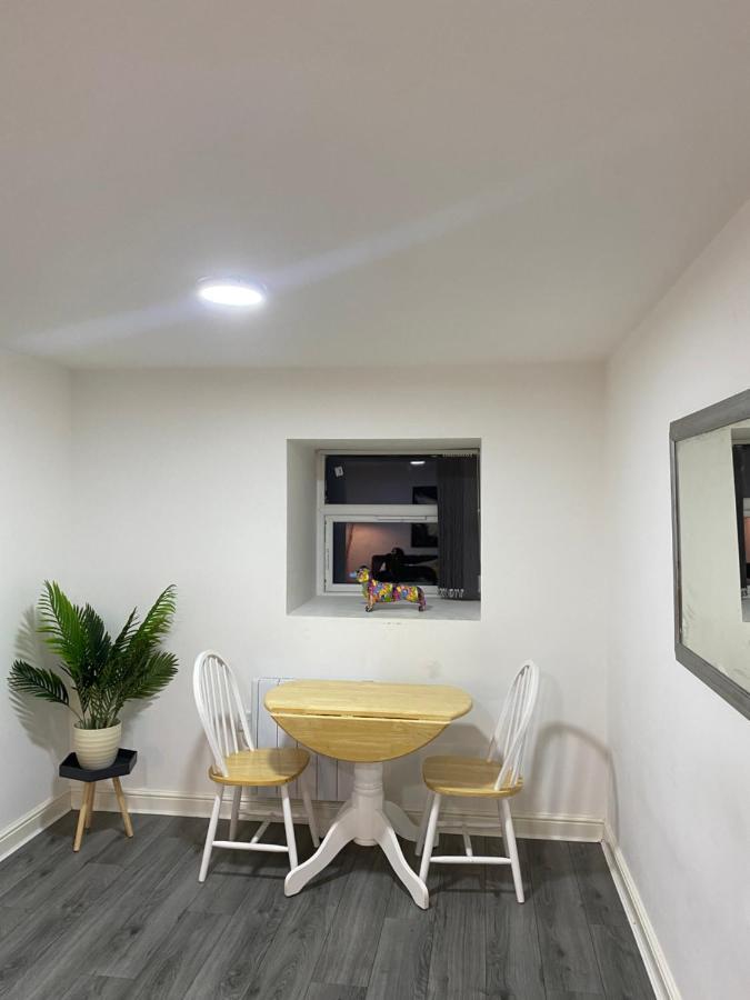 The Wells Apartment 2 Бирмингем Экстерьер фото
